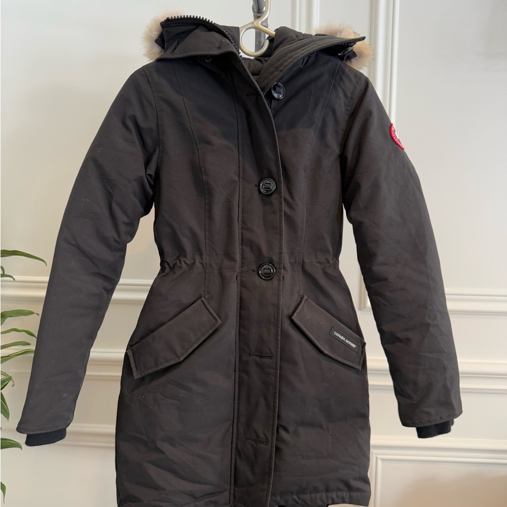 CANADA GOOSE- Women's Black Coat